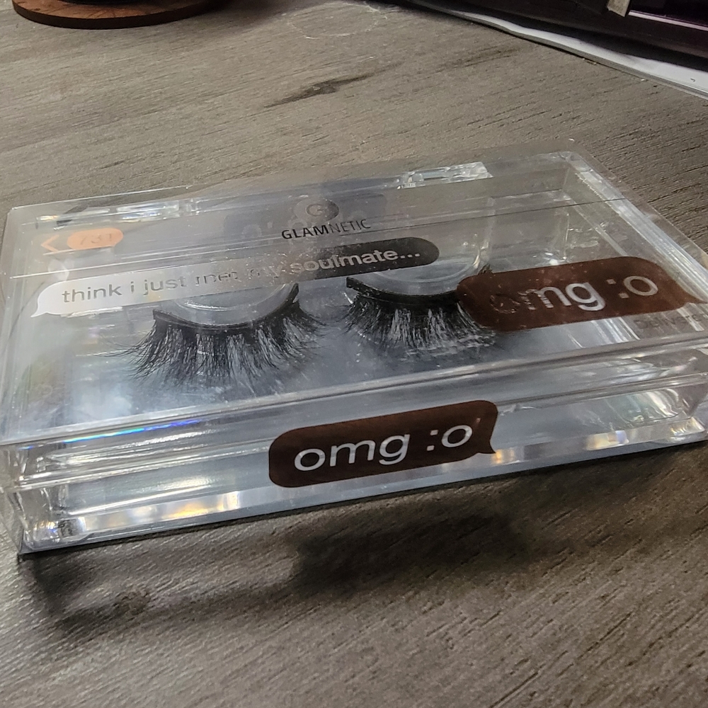 Glamnetic lashes bundle